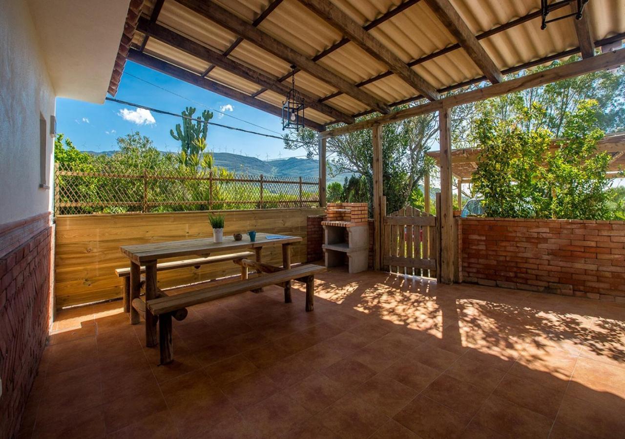La Casa De Los Algarbes 塔里法 外观 照片